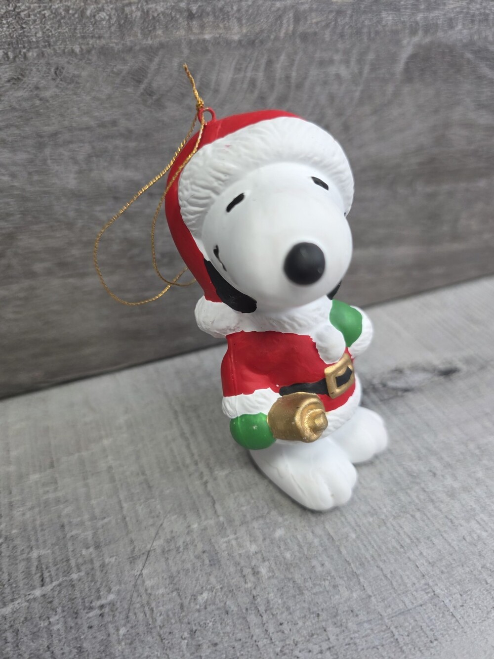 Peanuts Gang Santa Snoopy Christmas Tree Ornament Bell Ringer Vintage 127b